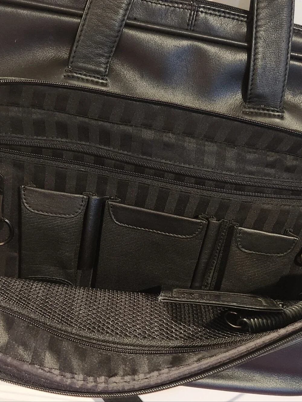 Vintage Dilana Black Leather Briefcase With Lots Of Storage